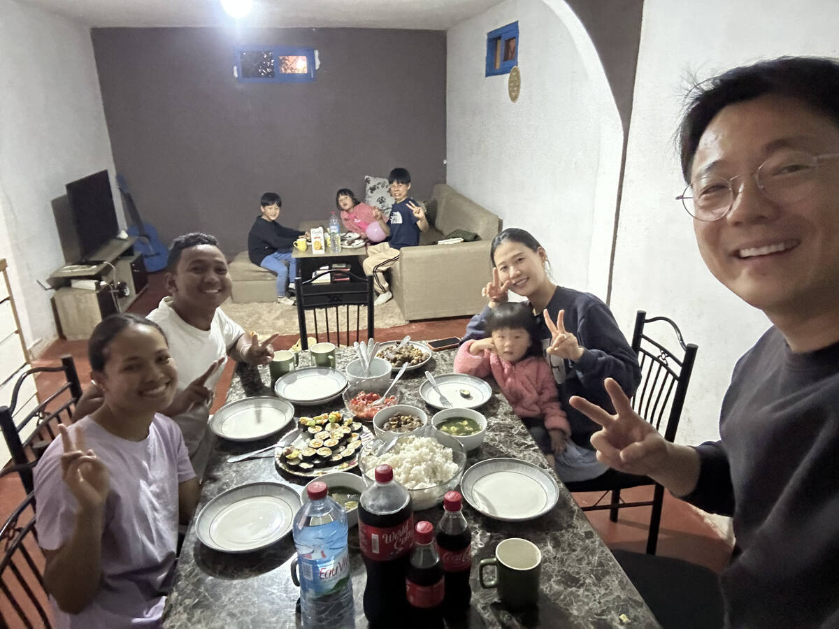 마헤리 가족과 함께한 저녁 식사